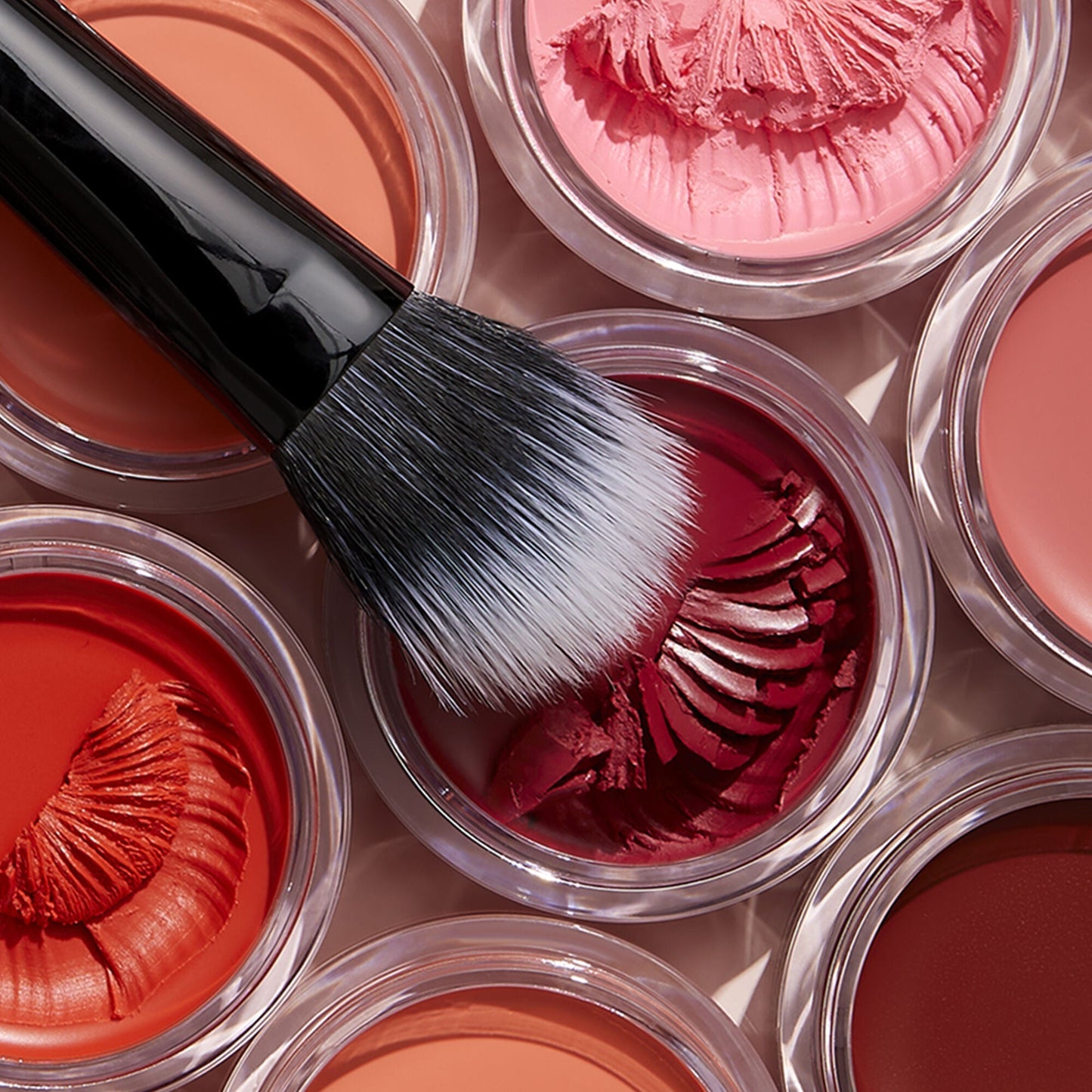 putty-blush-brush-d0 011321_PuttyBlush-Brush_V2_COMP_Final_IGF2.jpg