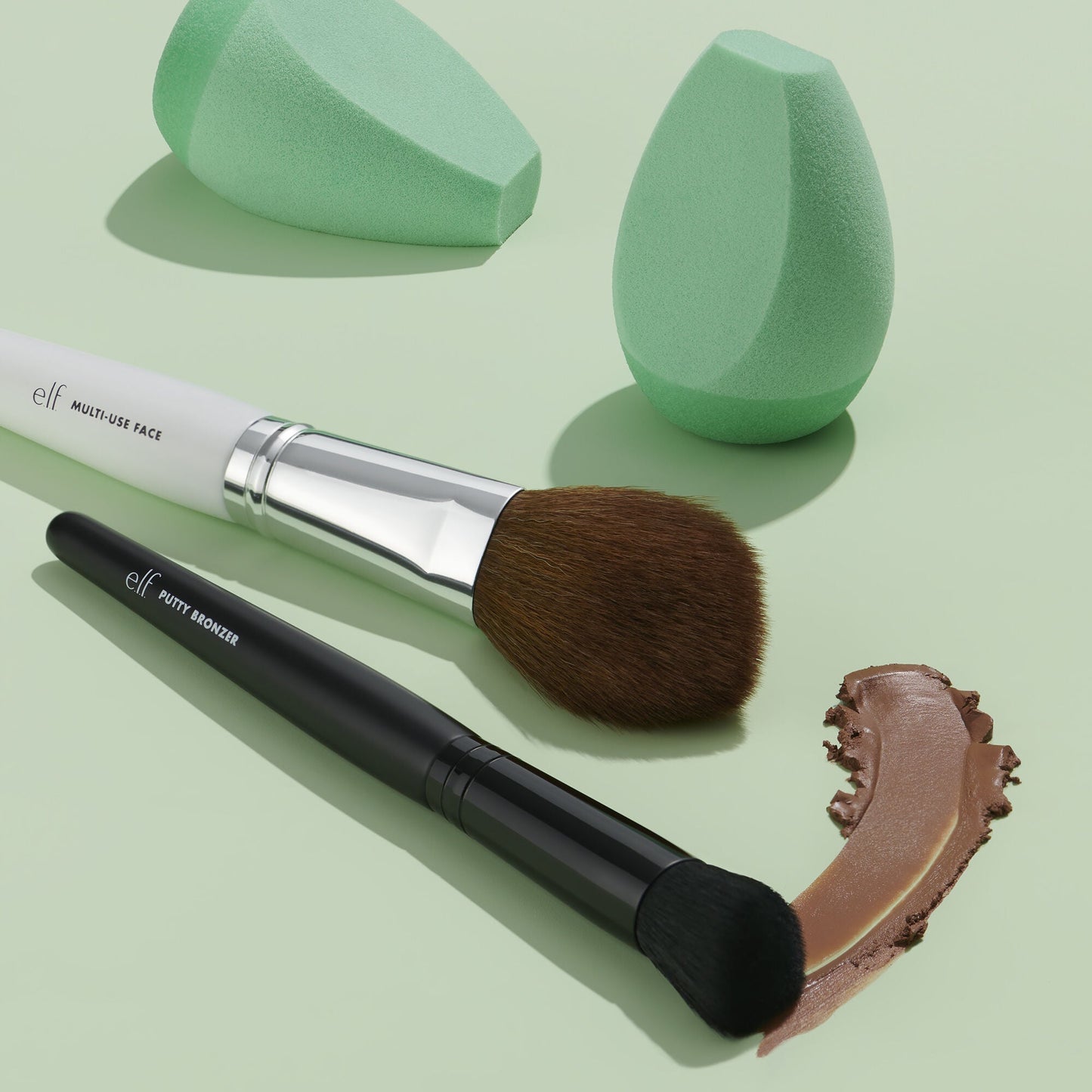 multi-use-face-brush-q6 082521_Brushes_V2_IGF.jpg