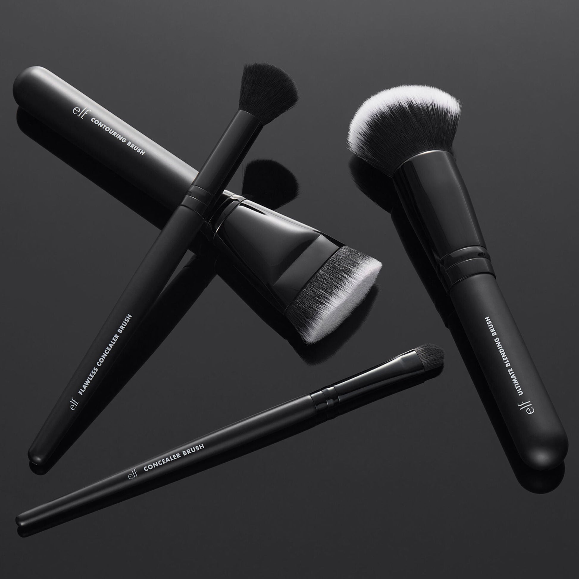 foundation-and-concealer-brush-set-y0 12142020_ComplexionPerfection-FaceBrush_0028_FocusBracket-MAIN_V2_IGF.jpg