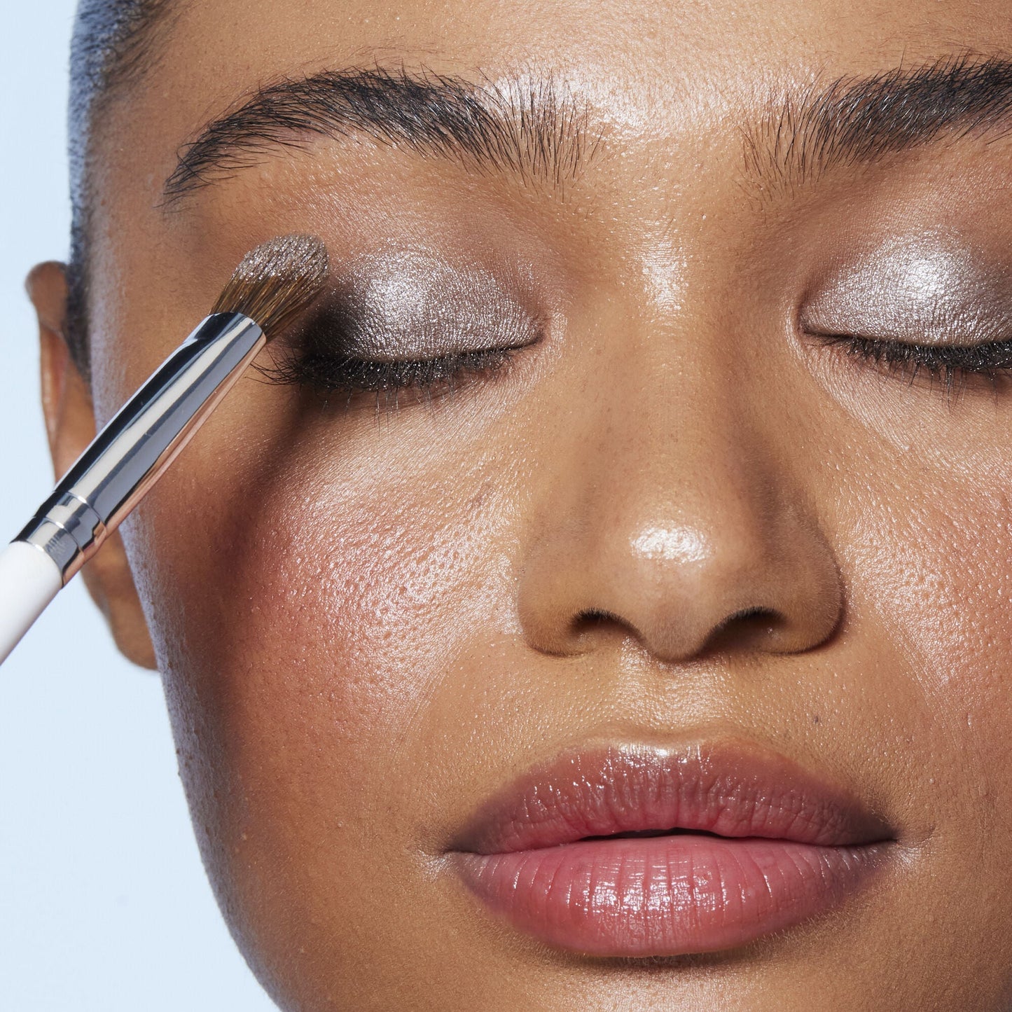 wide-tapered-eyeshadow-brush-l4 21994_Wide_Trapered_Eyeshadow_Brush.jpg