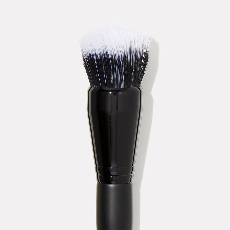 domed-stipple-brush-x3 84050_SelfieReadyStippleBrush_2.jpg
