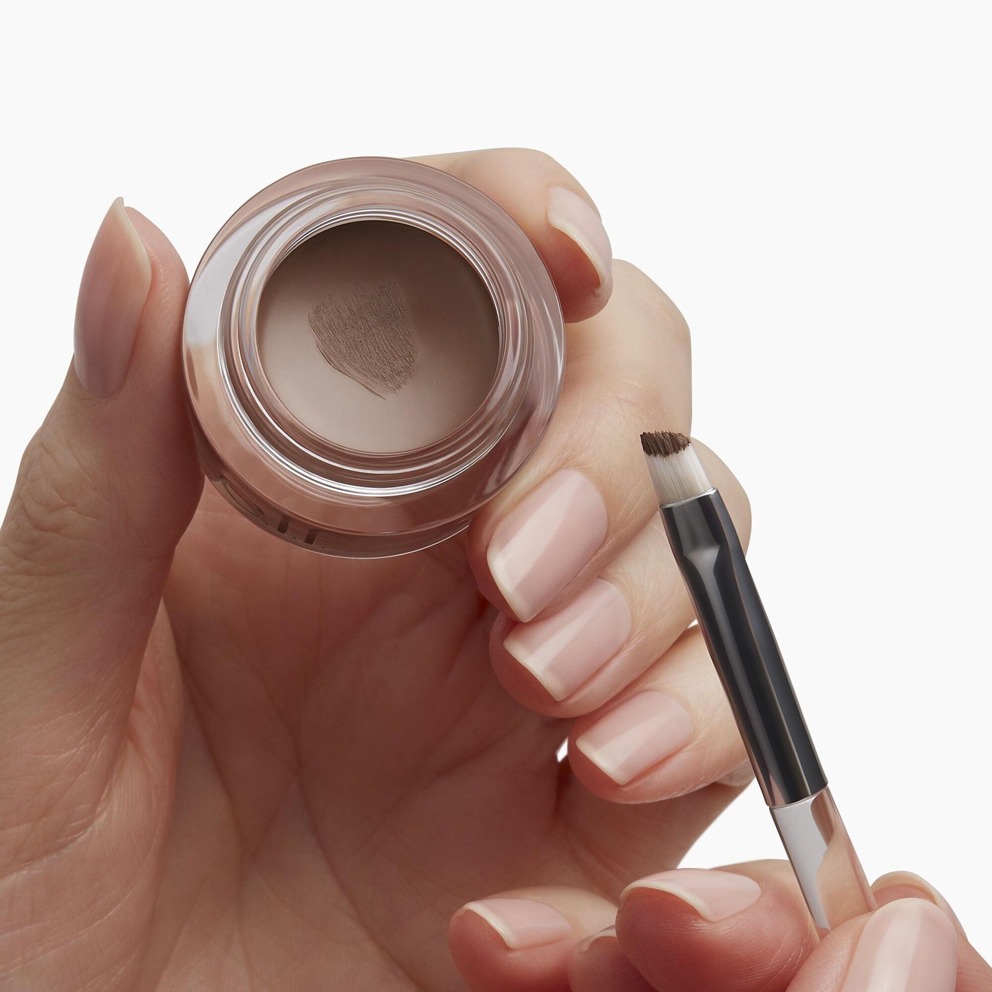 precision-dual-sided-eyebrow-brush-h9 85315_PrecisionDualSidedEyebrowBrush_Model.jpg