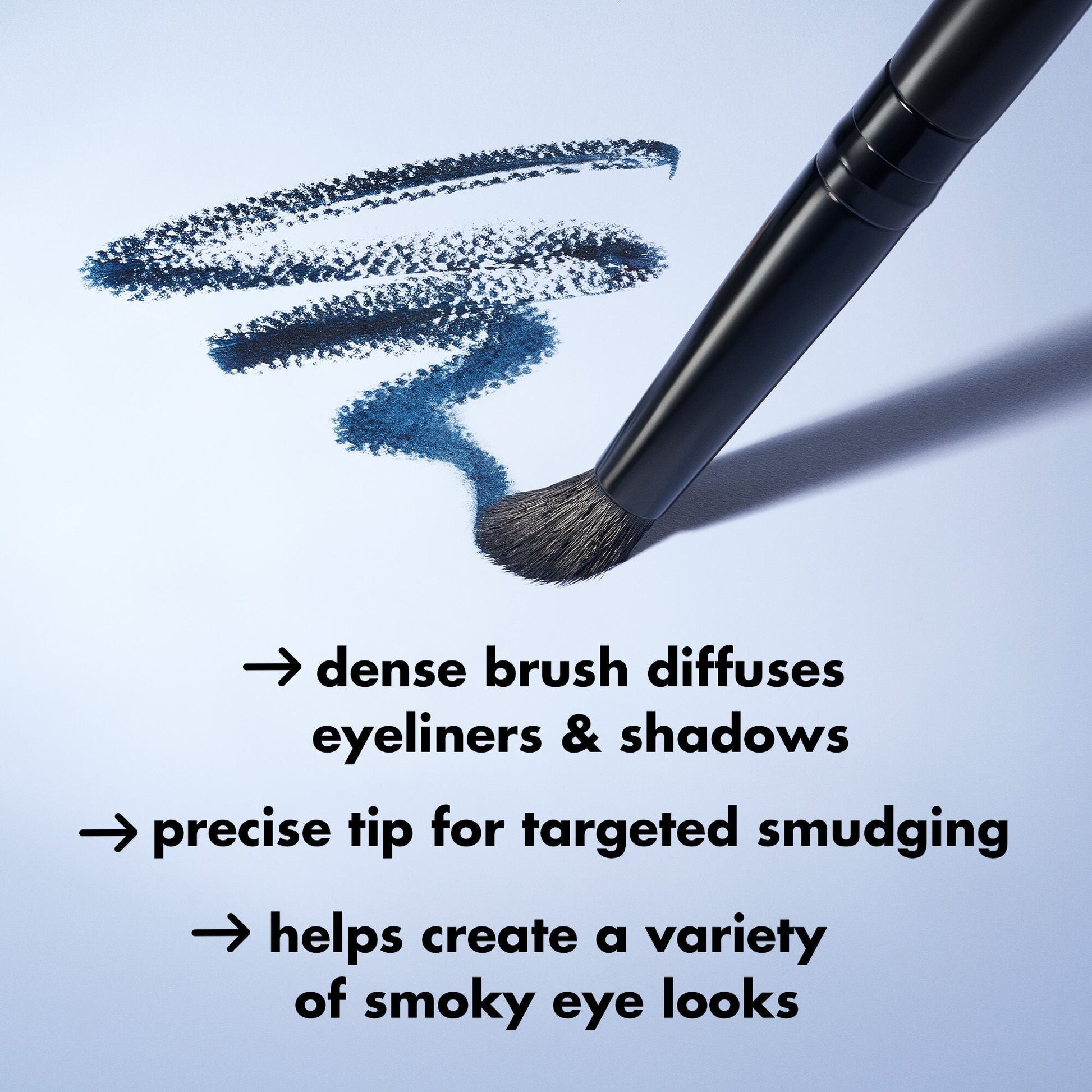 smudge-n-smoke-eyeliner-brush-z2 S25_EDUCATION_SMUDGE_N_SMOKE_EYELINER_BRUSH_PRODUCTINFO.jpg